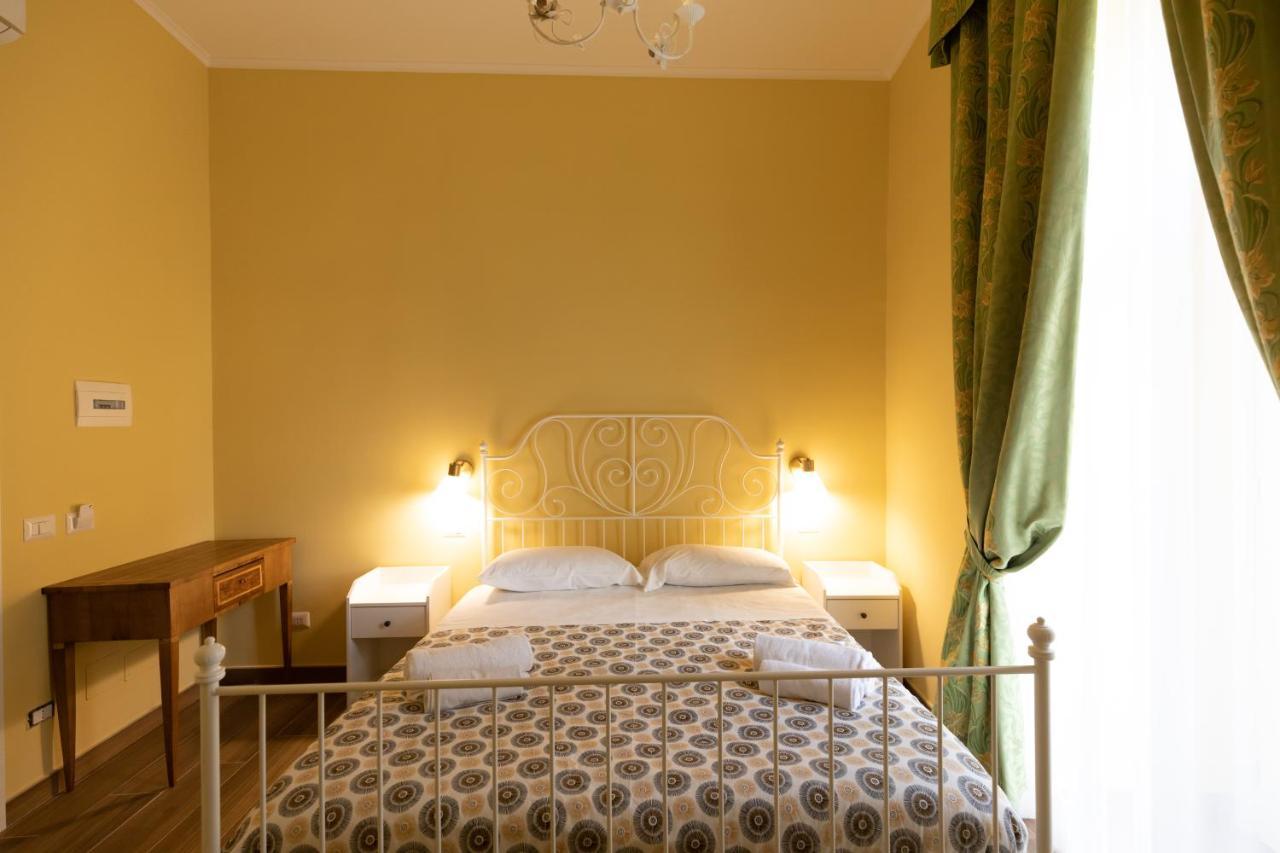 Palazzo Del Principe San Severo 3 Bedrooms & Terrace! 那不勒斯 外观 照片