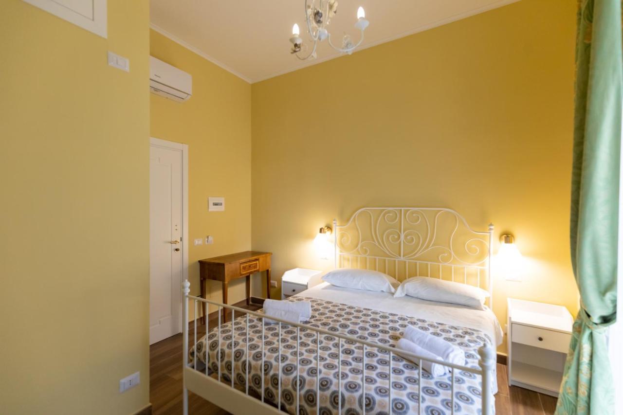 Palazzo Del Principe San Severo 3 Bedrooms & Terrace! 那不勒斯 外观 照片