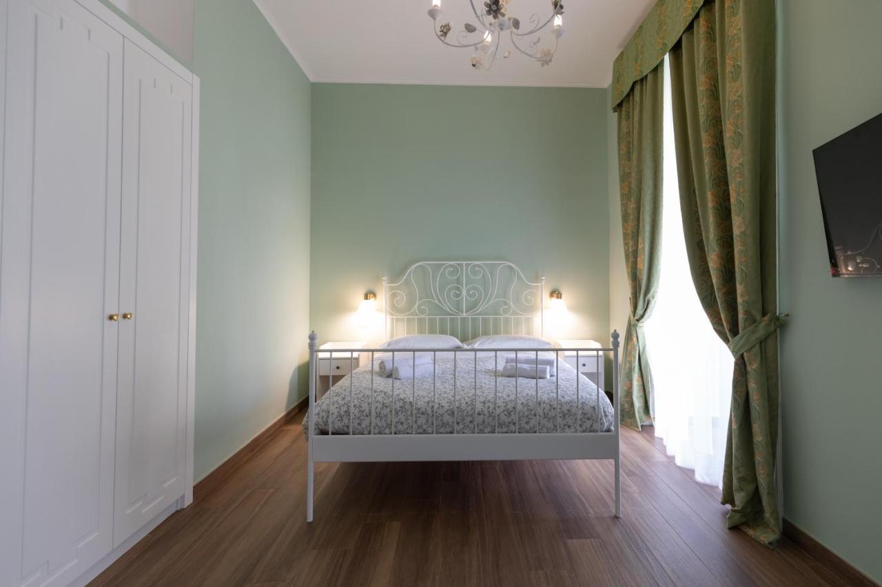 Palazzo Del Principe San Severo 3 Bedrooms & Terrace! 那不勒斯 外观 照片